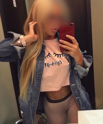 Горячая красотка с огненной страстью искренне желает принести радость и удовольствие. Жду встречи с настоящим мужчиной! 11409, 29 лет