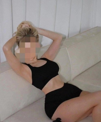 Со мной ты сможешь погрузиться в мир наслаждений и страсти. Я готова предложить тебе широкий спектр услуг, чтобы твое время со мной было незабываемым. Обнаженные фото в моем профиле дадут тебе маленькое представление о том, чего ты можешь ожидать. Мой опыт и талант позволяют мне удовлетворить твои самые сокровенные желания. Возможно, ты уже слышал о моих ошеломительных отзывах от предыдущих клиентов. Жду тебя в Москве, чтобы воплотить все твои фантазии в реальность. 💋💫 9551, 31 год